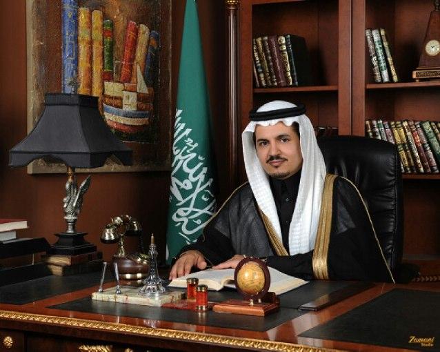 انسان جمع أنبل المشاعر،،، ليعكسها بأفعاله لمن احس بهم دون طلب،،،،،،،،،،،ودفن همه في غياهب صمته،،،،، وابتسم في قمة ألمه لكي لايعذب المشفقون عليه،،،