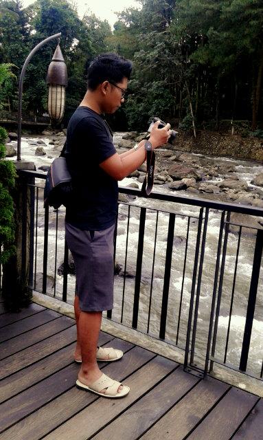 faZharee's profile picture. 