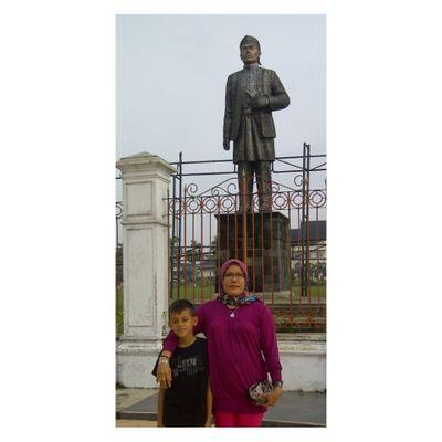 milhamakbr's profile picture. 