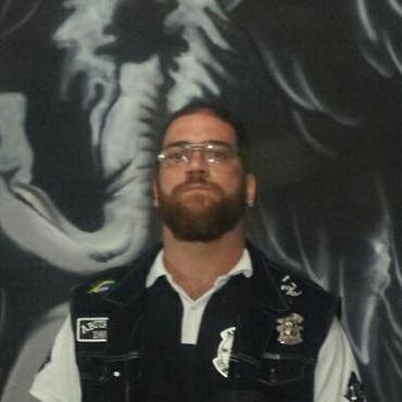 sou Baterista da Banda Tormenta (Cenoura)