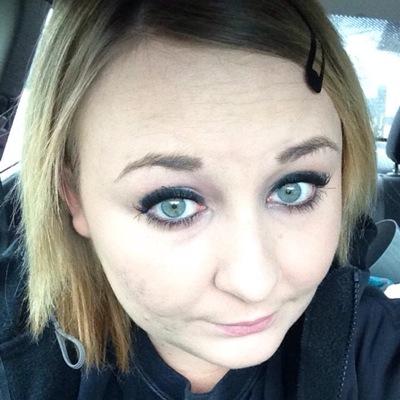 laurenufert's profile picture. I'm Lauren, and I'm just me :)