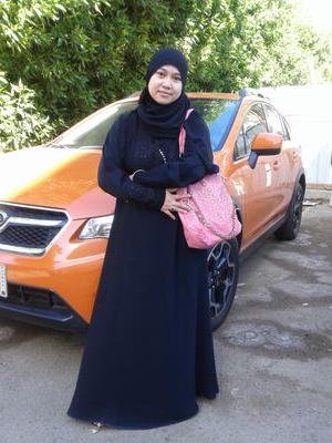 IdihNour's profile picture. 