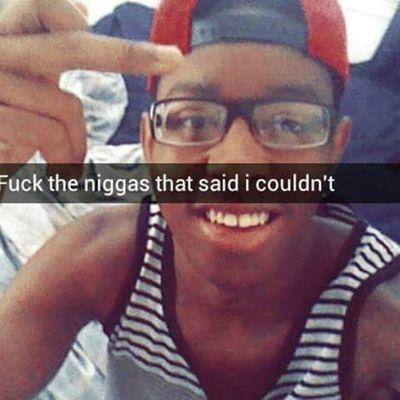 Snapchat: Shadi_253
student athlete
Basketball,  football,  track & field. 
Wilson High School
C/O 2017
2/28/99
Splash brothers
#DubNation_30
Stephen Curry
J.C.