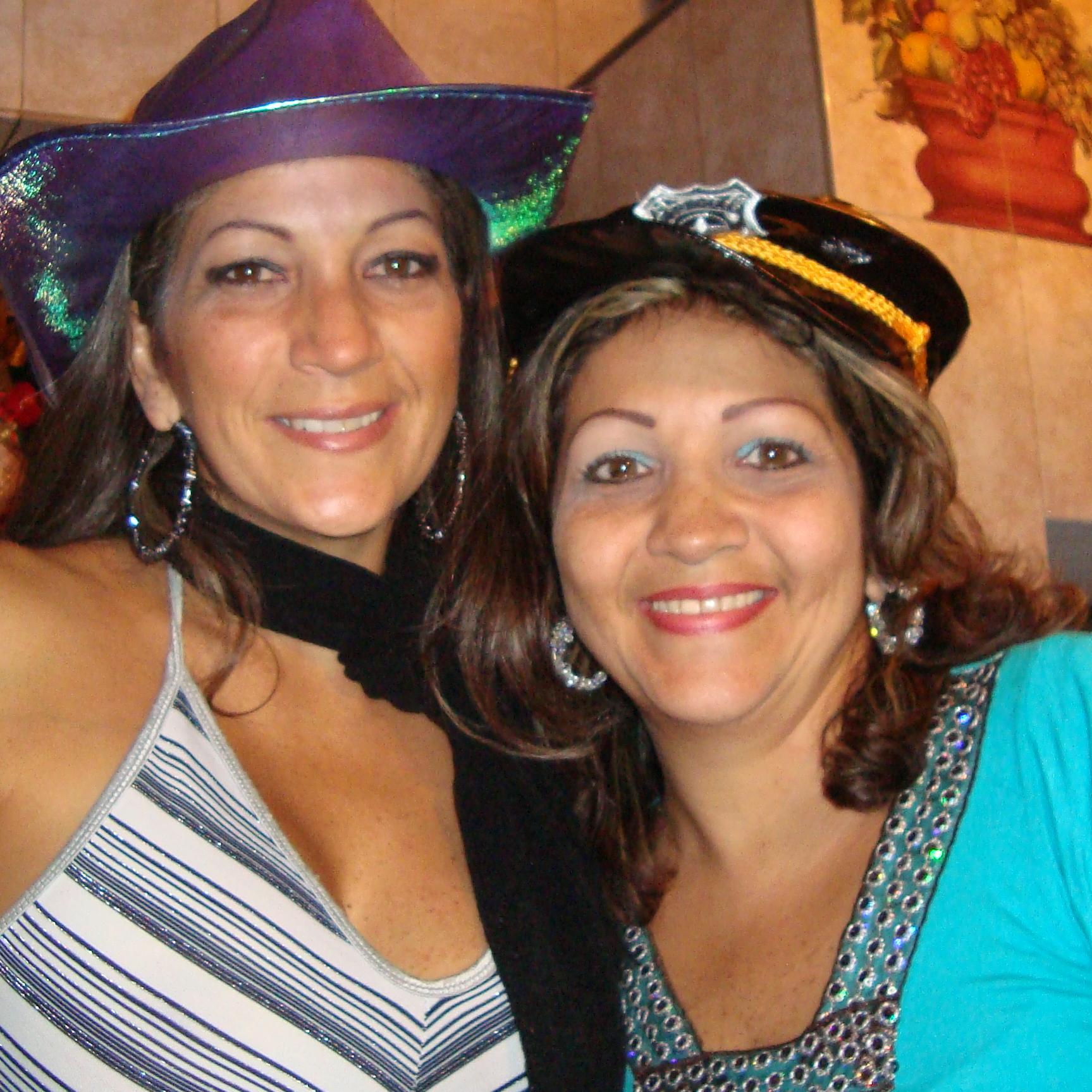 esfinge1103's profile picture. me encanta la naturaleza, más que todo la montaña,  el mar,   las flores , hay que ser feliz , vive tu vida ...haz lo que te haga feliz, sigue adelante .