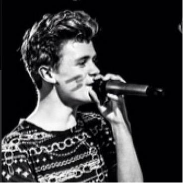 YoCharIie143's profile picture. 16, @barsandmelody