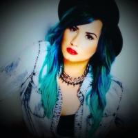 Lovatics_Rule_(@Demi_Qxeen_) 's Twitter Profile Photo