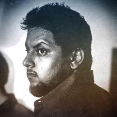 Co-Founder of https://t.co/ISQkzSyEu7 . I do nothing | I do everything ! Undefined in genre, medium & style. Poetry | Writing | Inbound Marketing