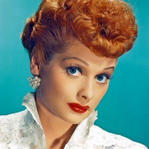Satirical commentary of every episode of I Love Lucy. Damn right you got some splainin to do!
