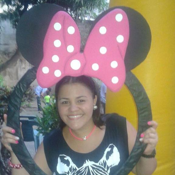 100% Activa con ganas de comerme al Mundo.. Todo por Kamila Alejandra ♥