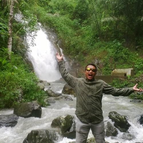 sendyadhi's profile picture. 