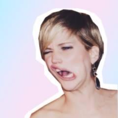 LookscreenTHG's profile picture. Lookscreens feitas por : @finnickb1tch (Isa) & @MyLittleTaques (Leh) 

Dê RT na sua preferida e receba por DM