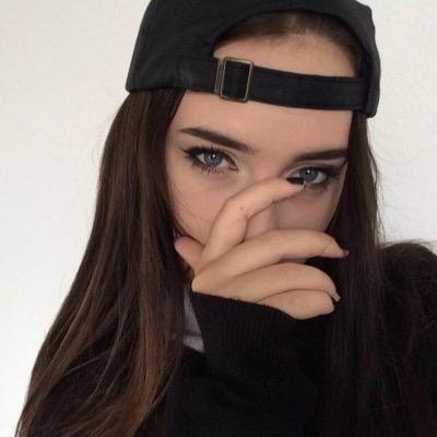 lushvibesss's profile picture. 