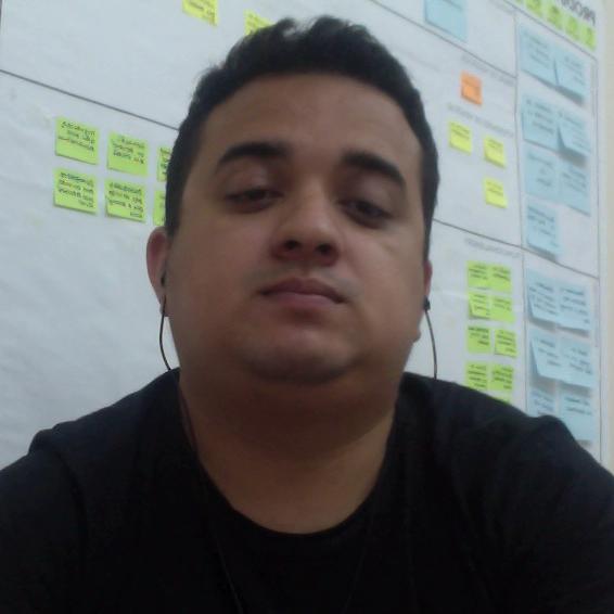 Software Craftsman. Born in Amazon, Brazil. Tweeting about web, bike, startups, cinema, javascript and all the rest.