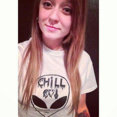 19 | Gemini ♊ | Alien | Tattoos & Piercings | Art & Photography | Good Vibes!✌| Feed Your Head ✨