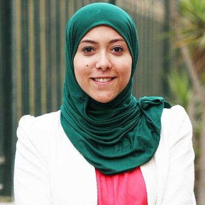 ‏‏مجرد إنسان عادى جى الدنيا زيارة وهدفة يخرج منها انسان مش عادى..
 بكتب علشان فيه حاجات حلوة متنفعش تتقال وحاجات لو قلتها هازعل حد..#هندسة #GUC #Bdaya