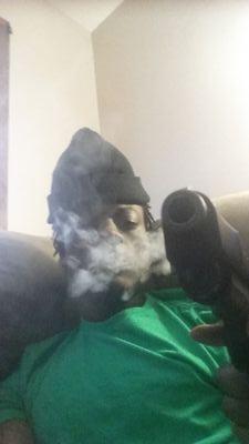 They say im crazy but so what follow me #CPDK BITCH FREE MY KILLAS #TEAMBBG FUCK BOI FMOI: bd_dodrugs