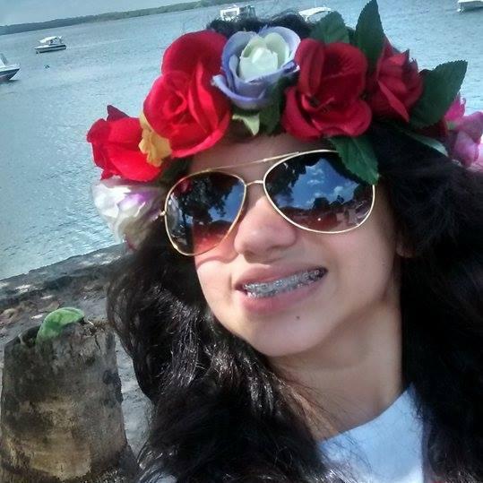 Geminiana, 11 anos, Estudante, Adora sair para passear com a mamis, Directioner