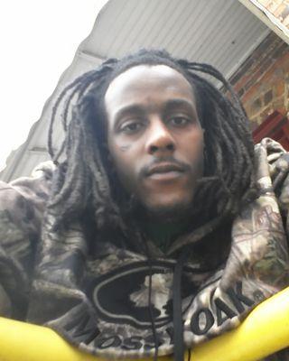 CNT hold a hammer,nail pistol n a umbrella!!!