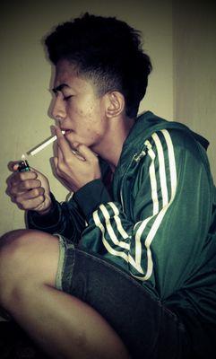 ██25% gesrek ███35% Gelandangan ████45%
  Bodoh █████55% Agak Paok ██████65%
  Humoriis ███████10000% Setia