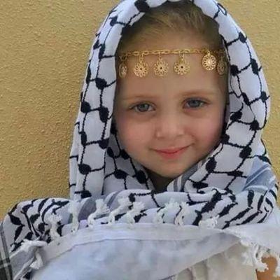 ‏إذا مات ابن آدم انقطع عمله إلا من ثلاث..وصدقة جارية..اللهم اجعلها في ميزان حسناتها
