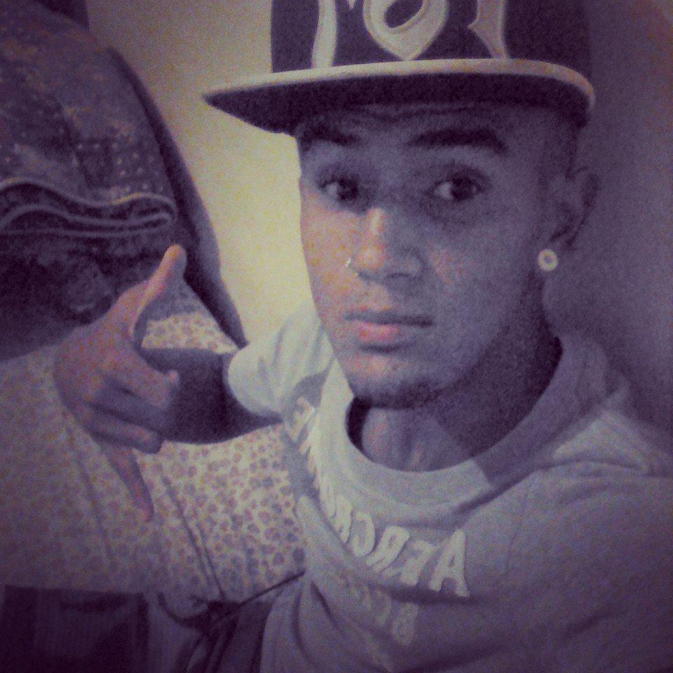Insta - Maathhii Segui lah sigo de volta, Snap - Maathhii adc lah, Whats 985820212