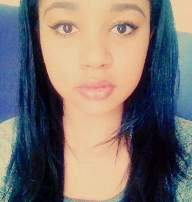 bdx || camerounaise || belieber || 5teen insta: LEA.HECHT ask: @LeaLobet fb: Lea Lobet