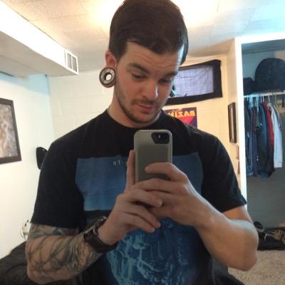 Instagram/Snapchat/Kik: earlids 
German Shepherd 
Jesus is KING
CALI BOY 
Because I'm EDGE ❌❌❌ 
Australia ❤️ 
Drummer
