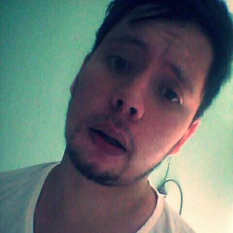 vivo en concepción tengo 23 me considero una persona alegre al que le gusta estar entre amigos y conocer gente nueva. https://t.co/dAeHNJvHRu.…