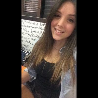 Ê TA TENO UMA FESTINHA AQUI, POD COLA! eu amo a @giovannazanella