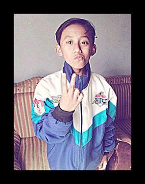 Facebook:Fikri M Prasetyo||Pin: 32E9046B||