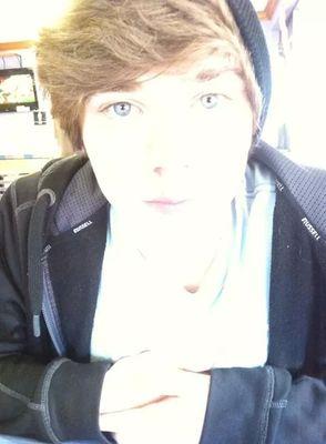 rapper, singer, beatboxer, lyricist, freerunner I play on ps3 gamertag is SeSashii