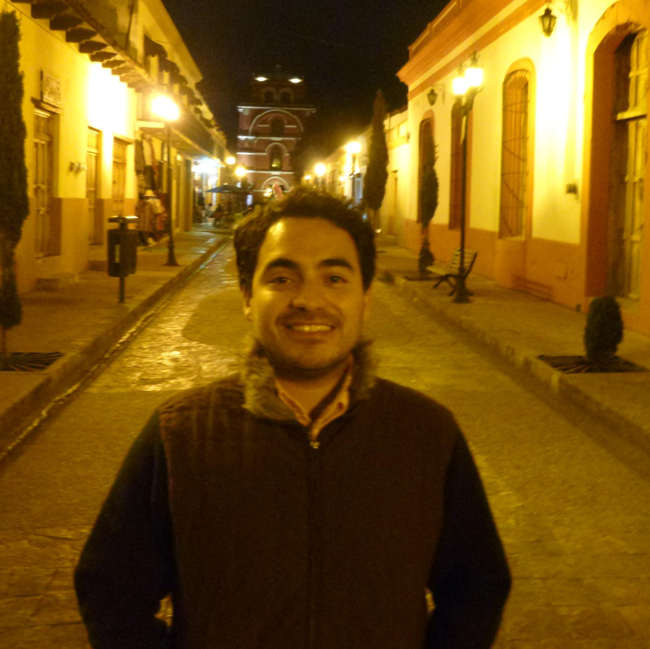 Defensor de los derechos de los humanos y de los superhéroes extraterrestres.