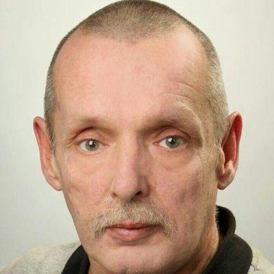 04067de5726844d's profile picture. 