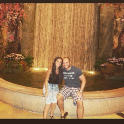 jadeyb86's profile picture.  my life,  my family,  my hubby  my bestest friends 