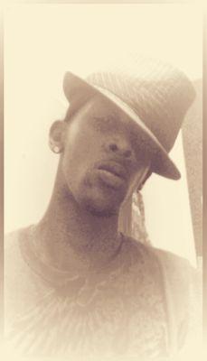 RiqThaSneek's profile picture. 