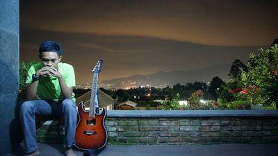join 2011 tapi sama twitter ditulis 2014