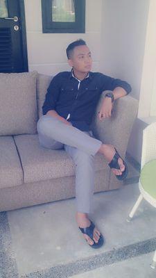 Rendyindra007's profile picture. menurut saya jujur itu lebih dari segalanya .