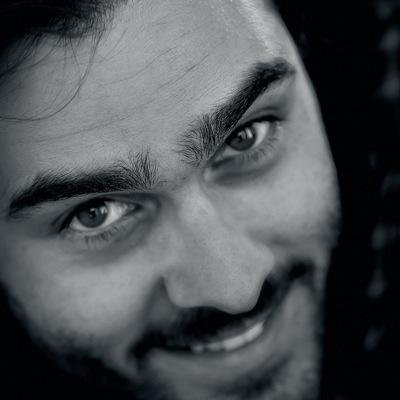 LamaDavide's profile picture. 