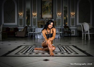 Fitness model |Bikini competitor |Personal trainer | Lioness & part of the @SOALfitness Pride #SoulOfaLion   Instagram sylvifitness