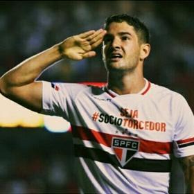 A cada vitória meu coração vibra, a cada derrota meu coração se fortalece. São Paulo Futebol Clube, minha vida.
