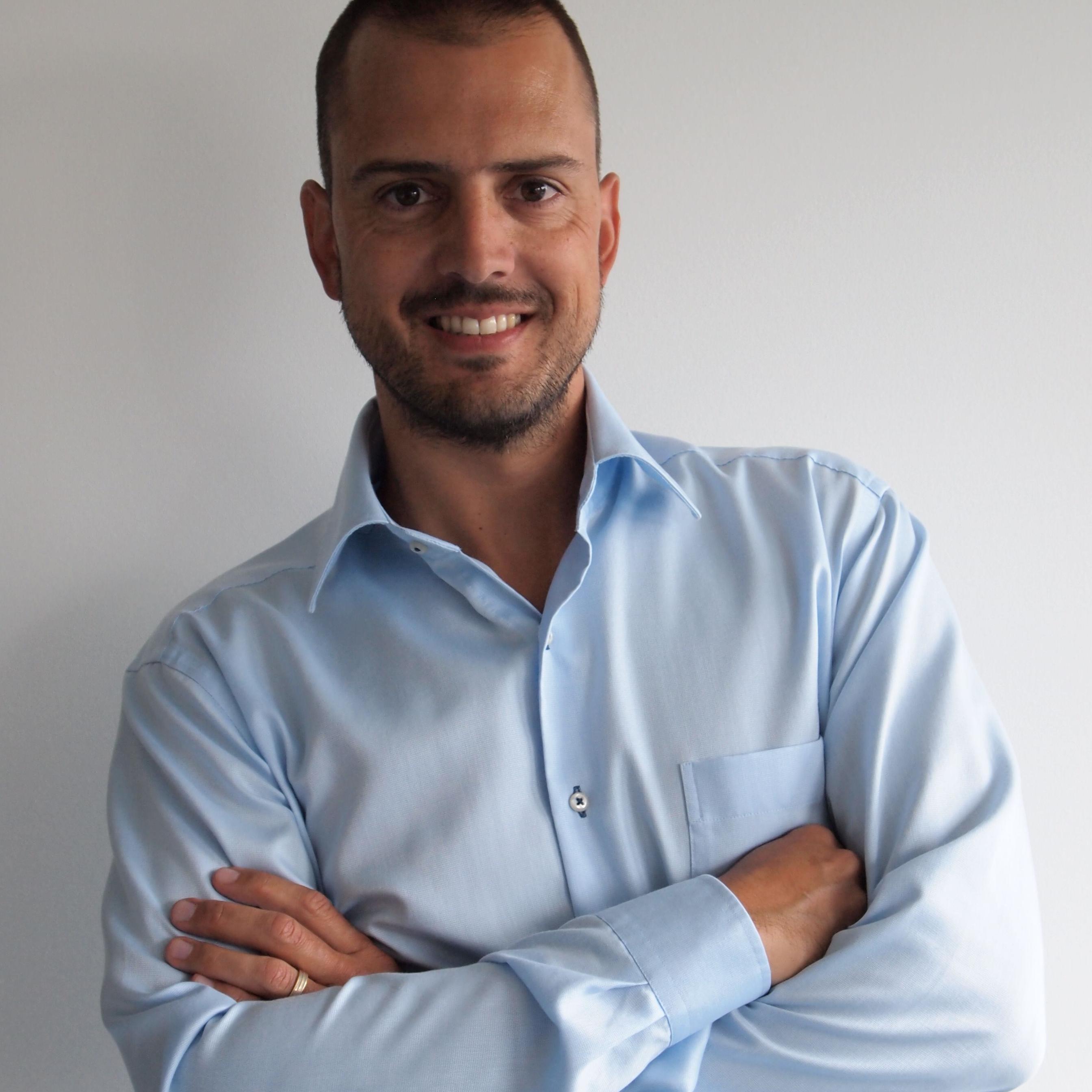 Directeur Adjoint - Rédacteur en Chef de radio Rézo (Essonne - 106.5 & Seine-et-Marne - 97.6)