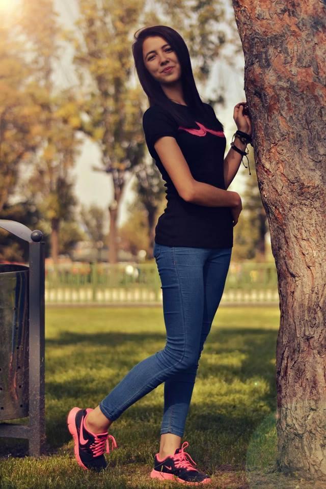 princesabototos's profile picture. Habemos mujeres que nos calzamos ls botas y tomamos acción. No prince charming needed.