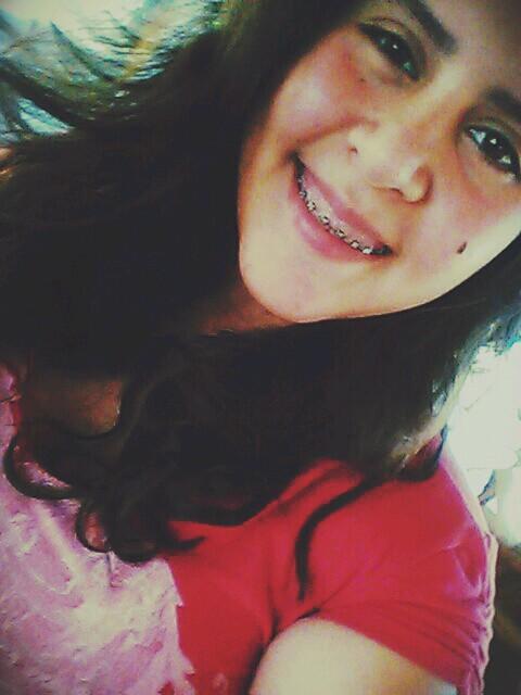 Soy una persona Anormal:3 amo reir (: #Belieber  #Arianator #Smiler #LoveTFIOS #LoveFSOG #BracketsOn sigueme y te sigo!