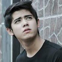 Mana nih fans nya Aliando? kini aliando tanya apapun lewat sini.. jawab mangkannya!
