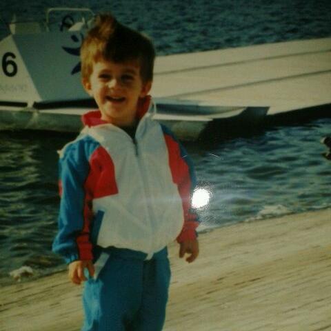 Del 91. @realmadrid semana santa y carnaval mis pasiones. Estudiante de Magisterio. @PILYLAGORDA.