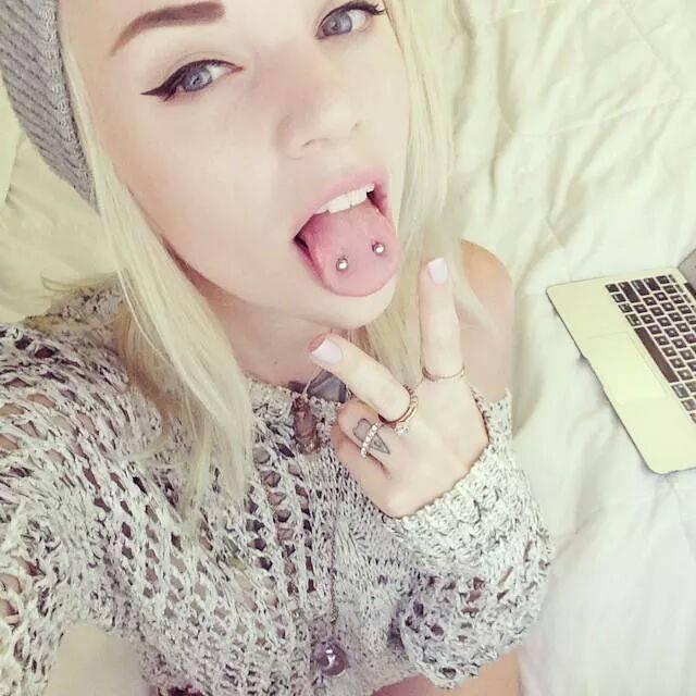 Mimixqhm's profile picture. 