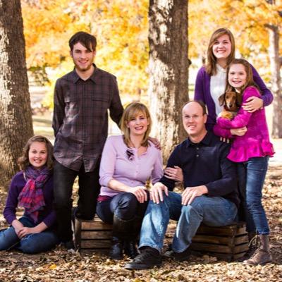 JulieRileyTayl1's profile picture. 