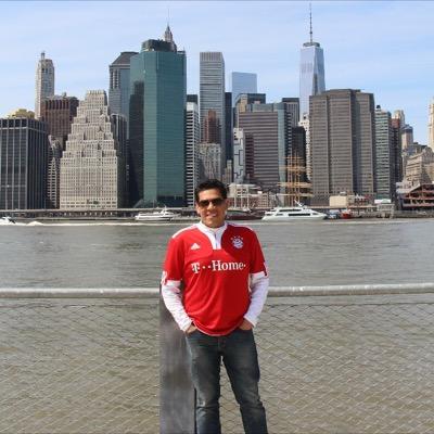 Dentist. Runner. Marathoner. Triathloner. Bayern Munich/Germany/Yankees fan. Football shirts collector.