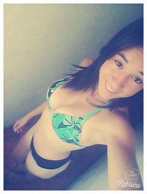 Um Rosto Lindo E um Sorriso Encantador E Um Jeitinho De Falar Que Me Pirou ♣