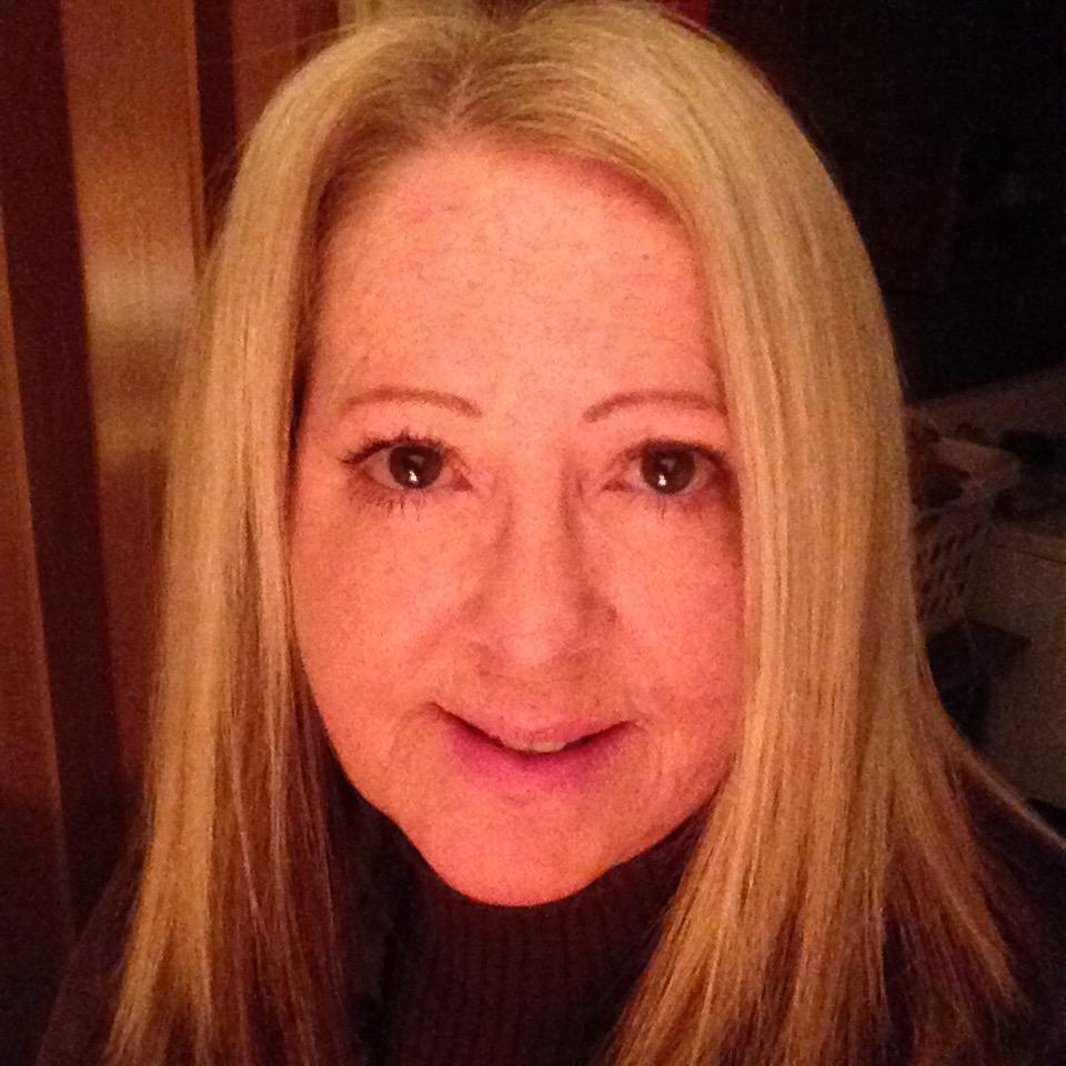 Christian, wife, mother, grandmother works as an assistant to a great lady and I am living life as full as I can.